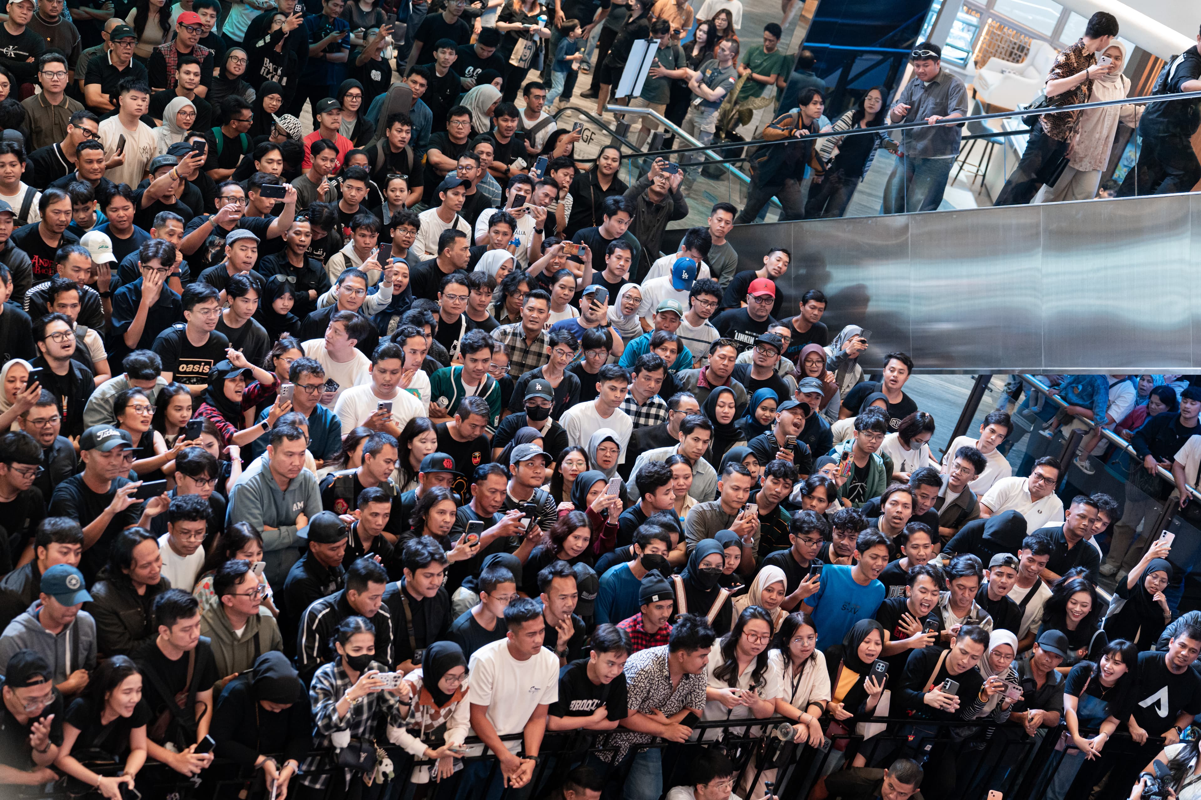 INDOGUITARSHOW: visitors and guests